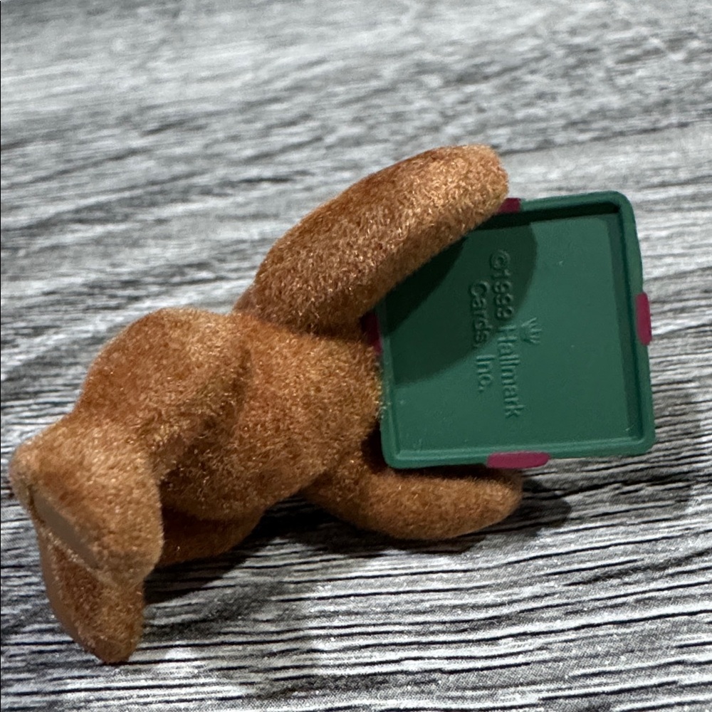 Hallmark | Merry Miniatures: 25th Anniversary Edition Teddy Bear Figures - Picture 16 of 16